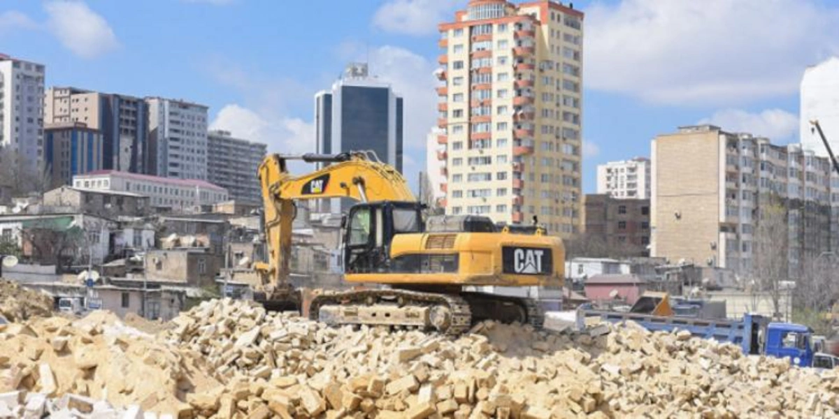 Bakıda bəzi evlər plana düşə bilər: "İqtisadi qiymətləndirmə aparılmalıdır"
