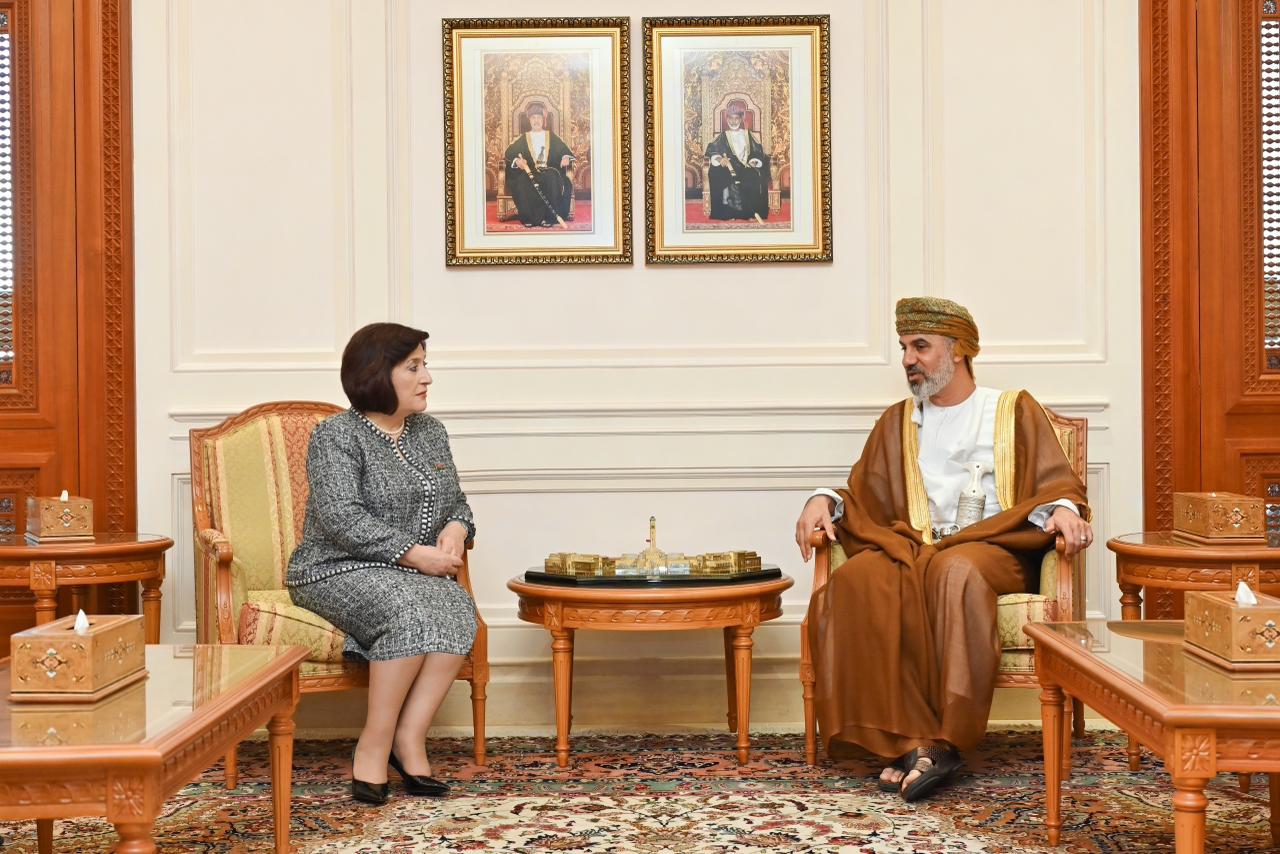 Sahibə Qafarova Oman Sultanlığı Şura Məclisinin sədri ilə görüşüb