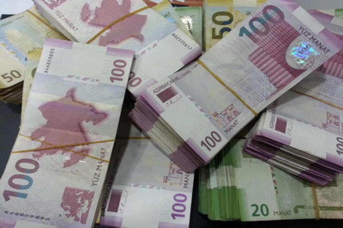 Azərbaycanda əhalinin bank əmanətləri 28 %-ə yaxın artıb