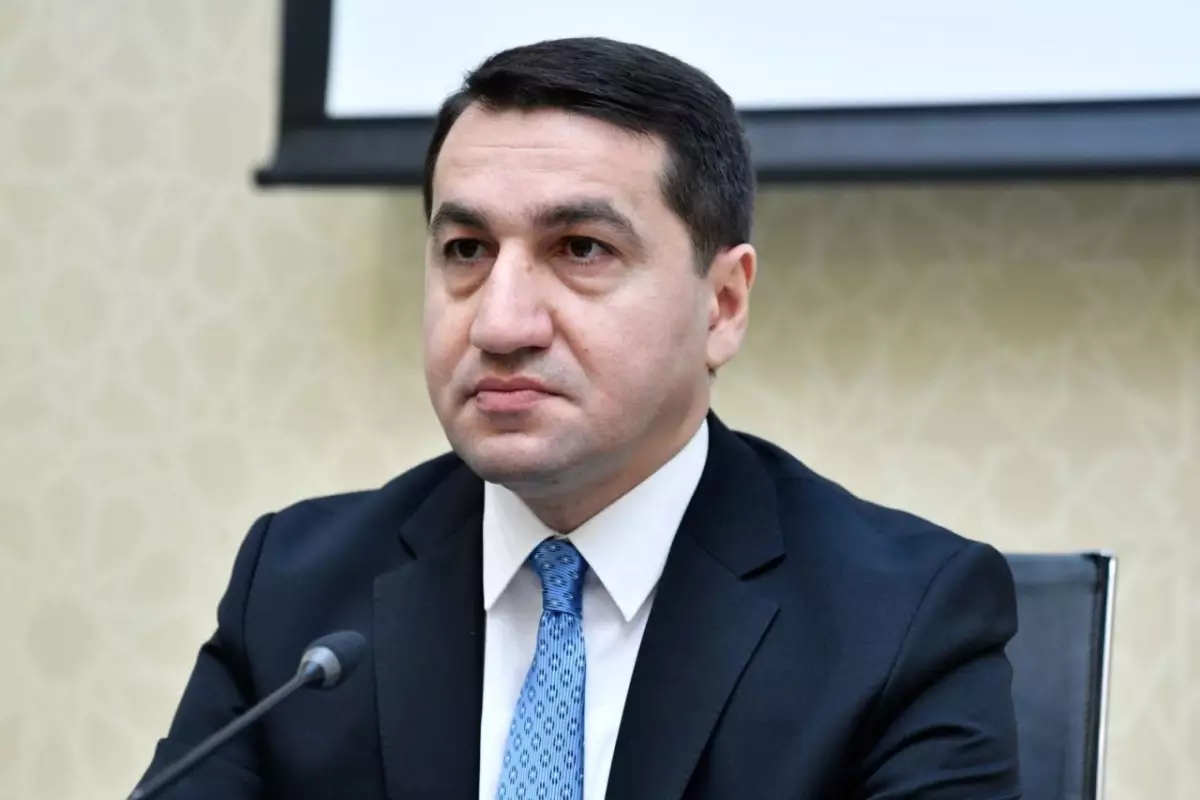 Hikmət Hacıyev: Almaniya XİN başçısının Azərbaycana qarşı ittihamları qəbuledilməzdir