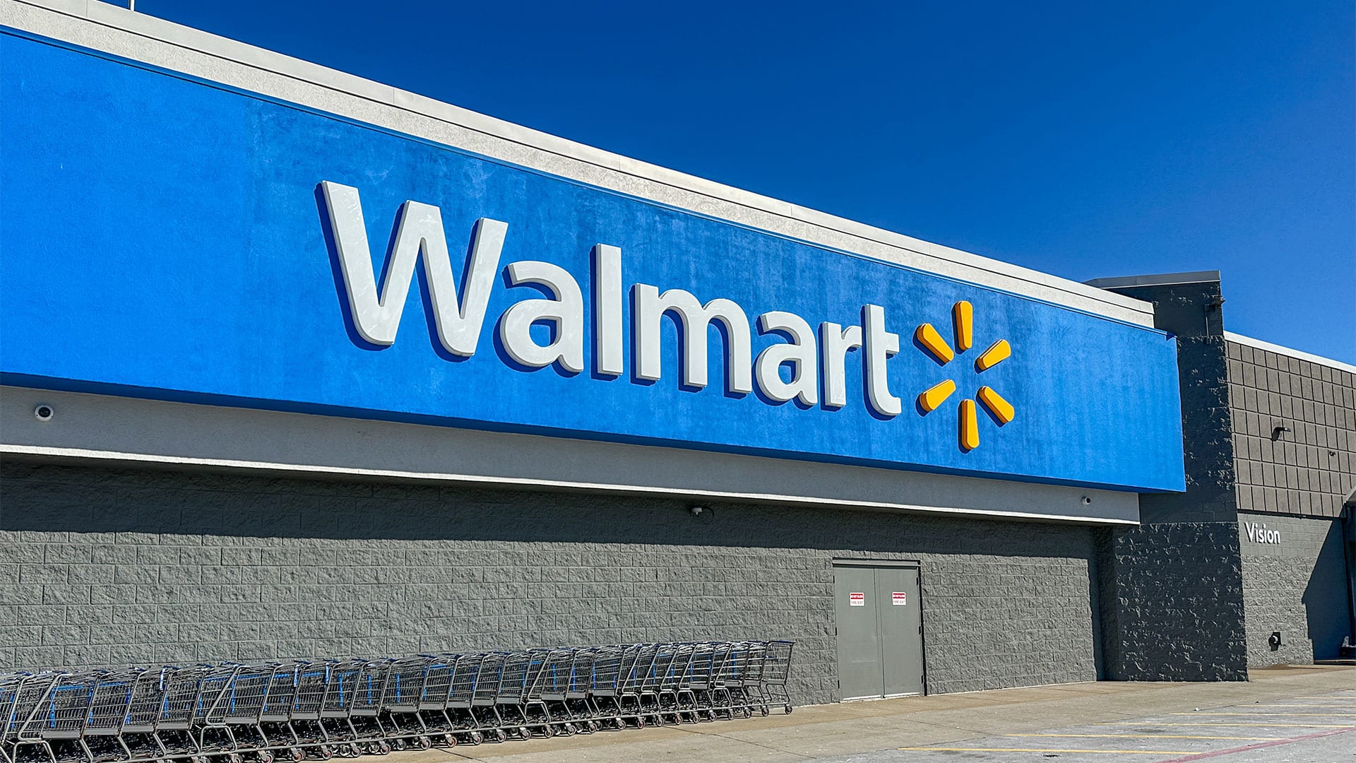 "Walmart"ın bazar kapitallaşması ilk dəfə 1 trilyon dolları keçib