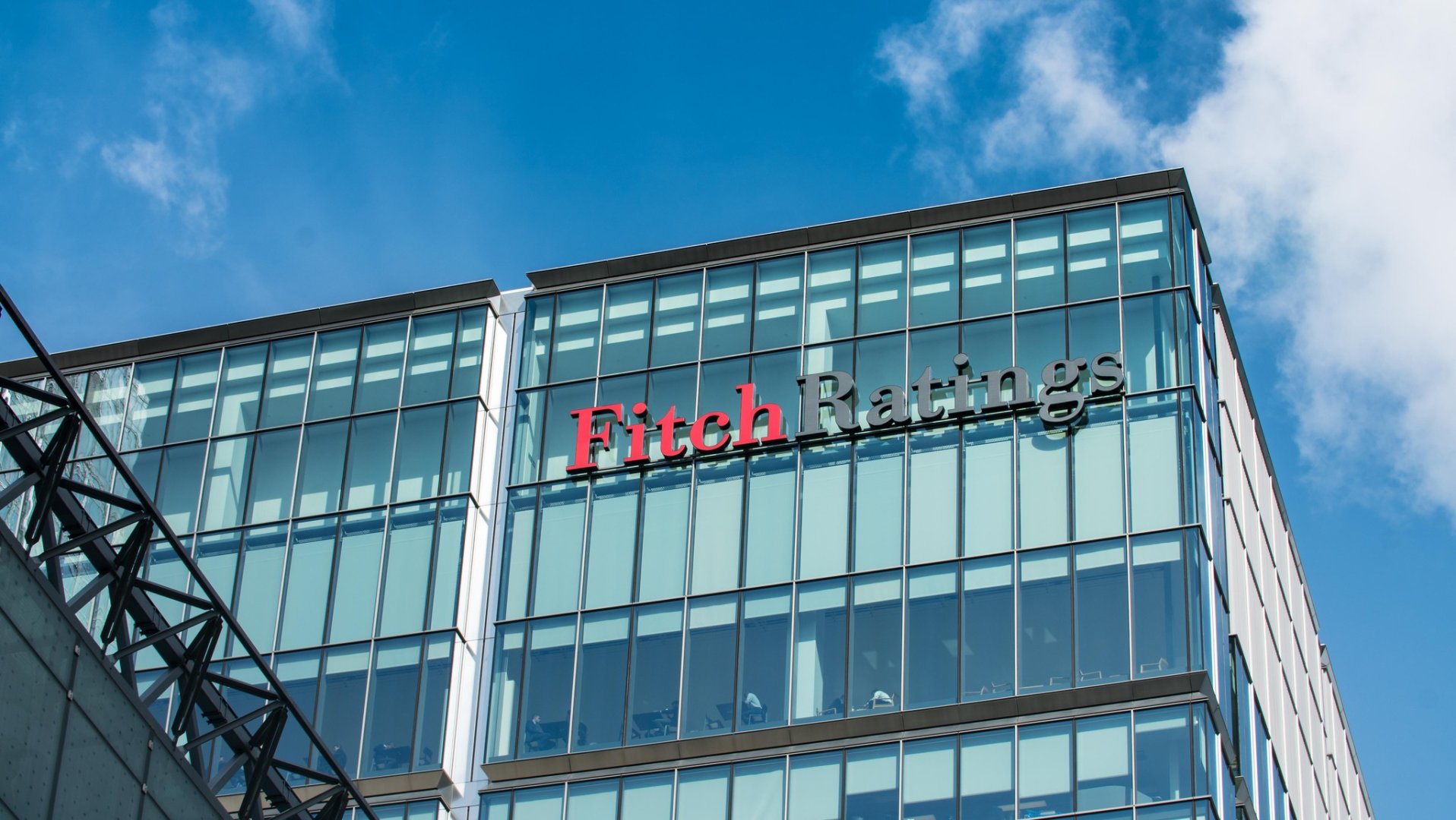 Azərbaycan, Ermənistan və Gürcüstan banklarının kredit göstəriciləri yüksək olaraq qalır - "Fitch"