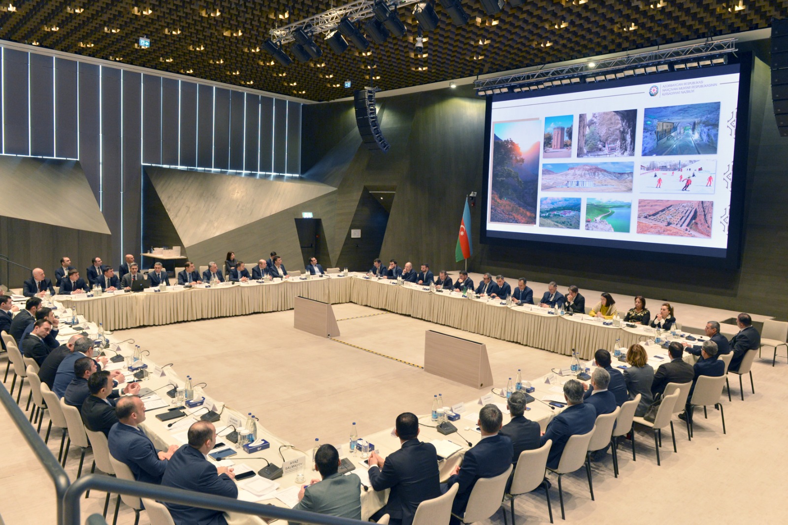 Naxçıvanın iqtisadi potensialı və tətbiq edilən güzəştlərlə bağlı tədbir keçirilib - FOTO