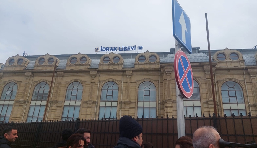 Bakıda liseydə müəllimini güllələyən şagird həbs edilib