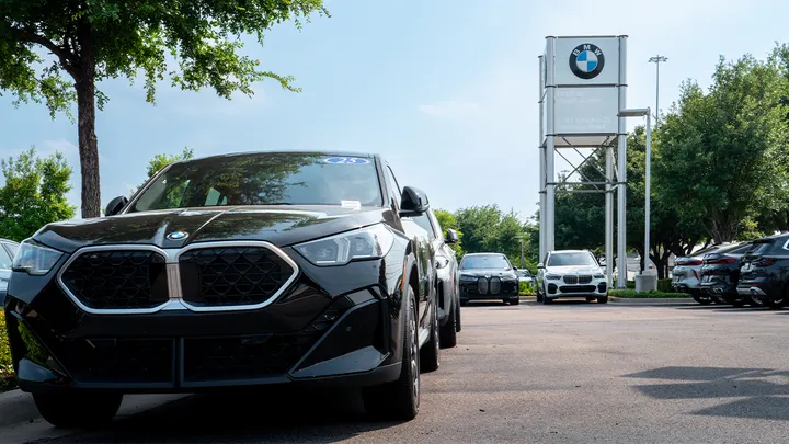 On minlərlə BMW avtomobili geri çağırılır