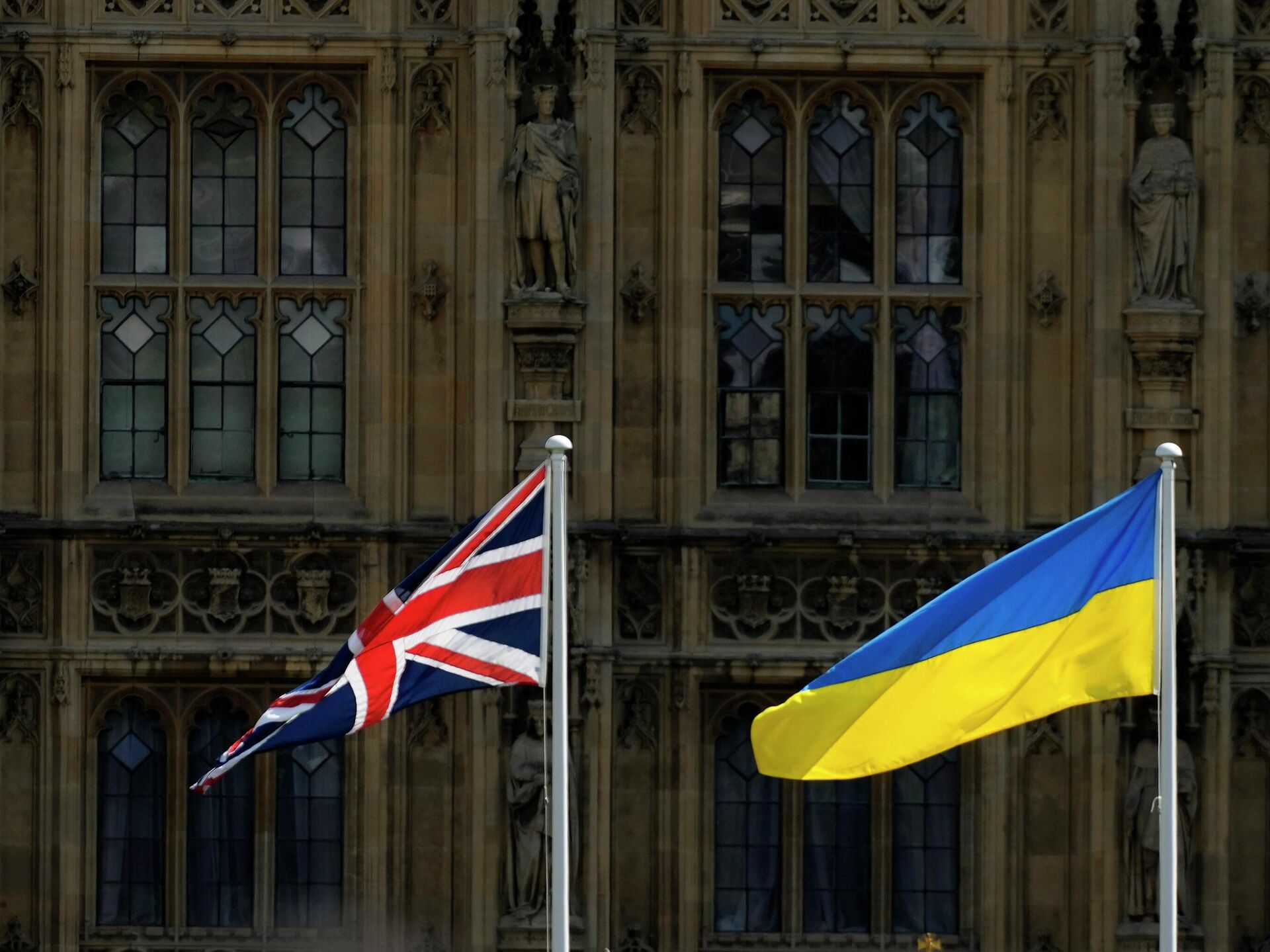 London Kiyevə ABŞ silahlarının alınması üçün 150 milyon funt sterlinq ayıracaq