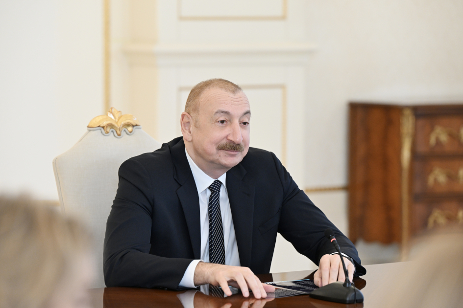 Dövlət Vergi Xidmətinin əməkdaşlarına ali xüsusi rütbələr verildi - SİYAHI