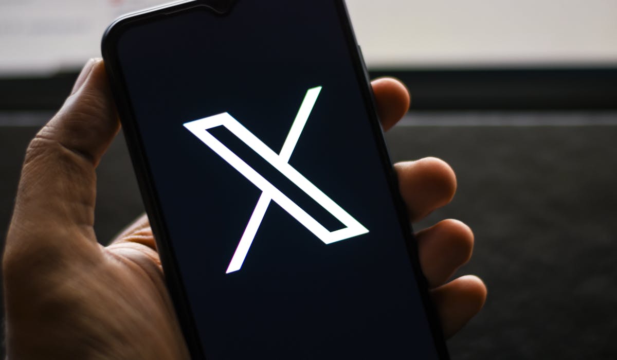 "X" sosial media platformasına girişdə problem yaşanır