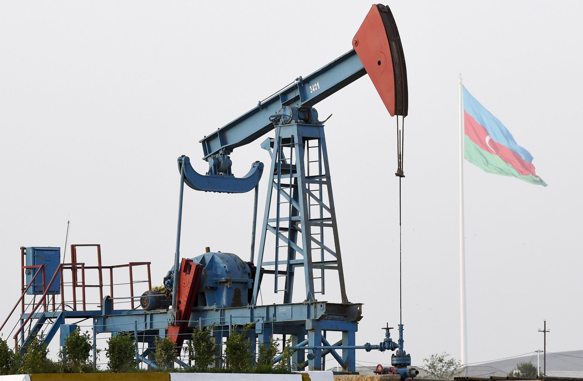 Azərbaycan neftinin qiyməti yenidən 70 dolları ötüb