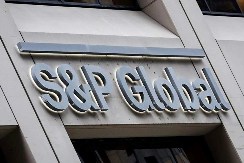 “S&P” Azərbaycanın bank sektoru üzrə sahəvi risk reytinqini yüksəldib