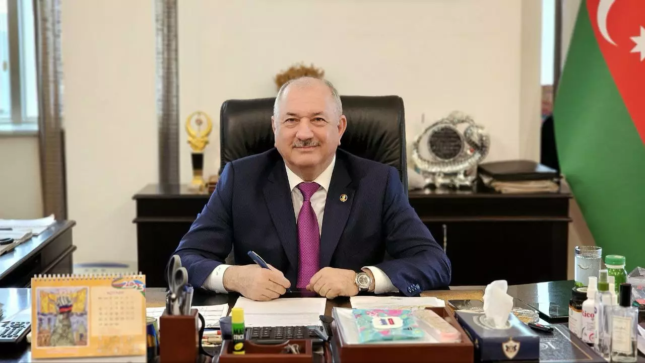 Əziz Əzizov keçmiş kadrına yeni vəzifə verdi