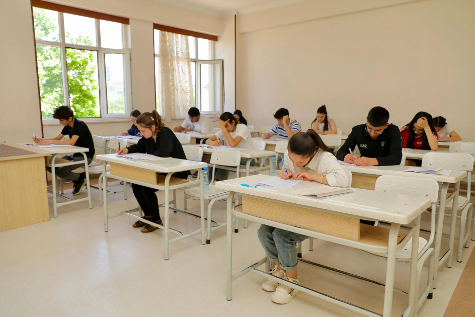 Universitet və kolleclərə sənəd qəbulu başladı - YENİLƏNİB