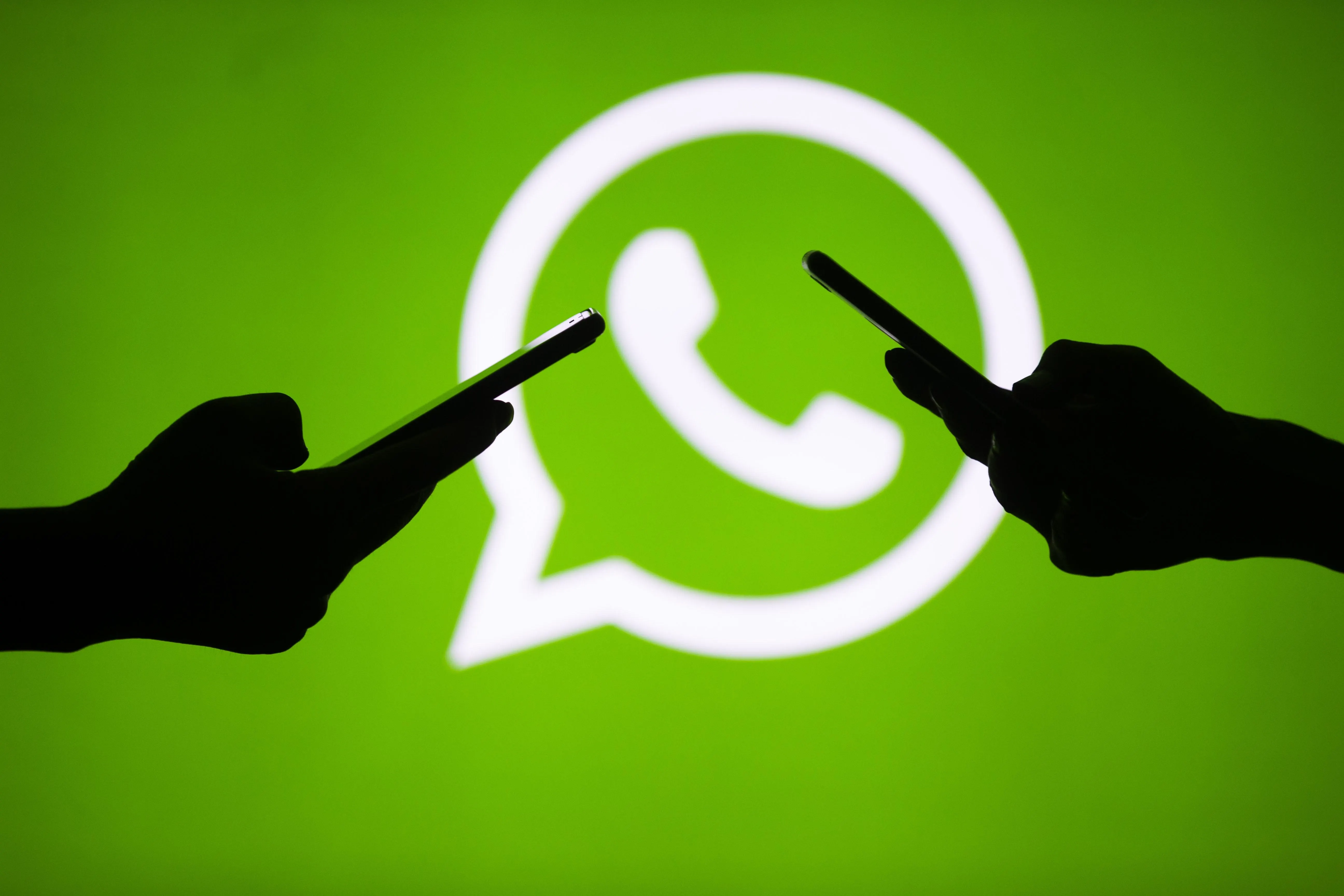 Hansı hallarda “WhatsApp” yazışmaları izlənilə bilər? - Ali Məhkəmə açıqladı