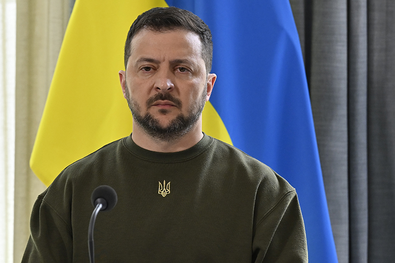 Zelenski: Ukrayna ilə bağlı danışıqların yeni mərhələsi İsveçrədə keçiriləcək