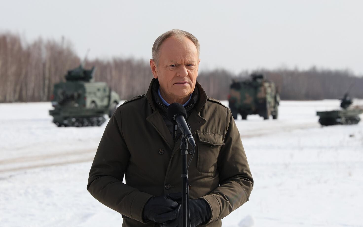 Tusk Polşa vətəndaşlarını dərhal İranı tərk etməyə çağırıb