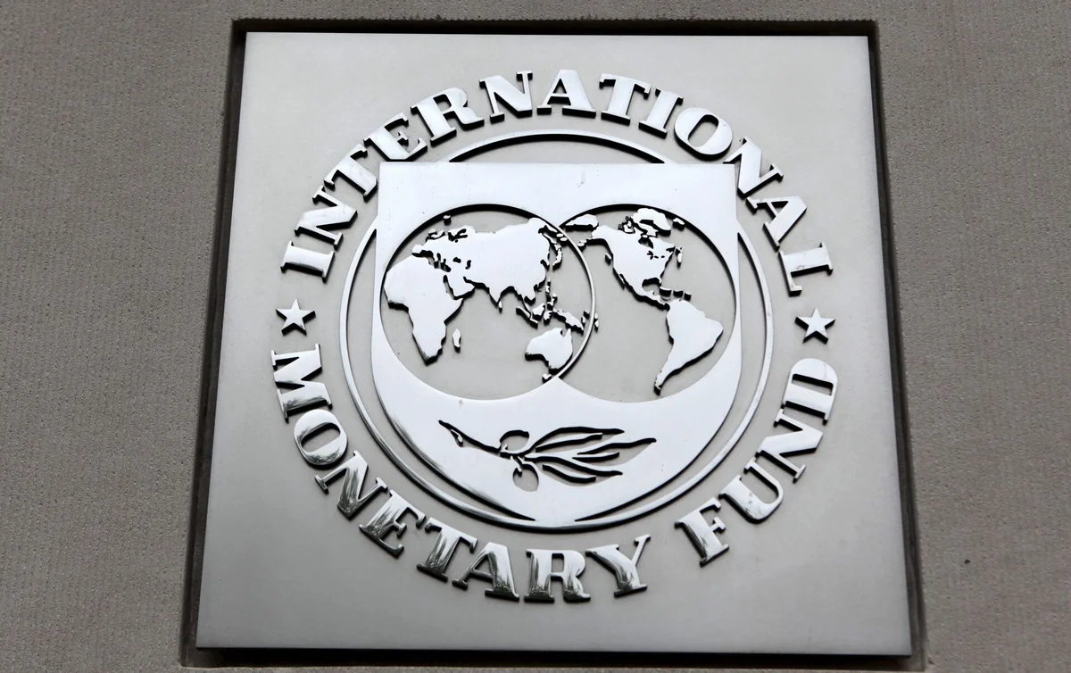 IMF: Azərbaycanın dövlət borcu 2032-ci ilə 20 %-dən aşağı olacaq