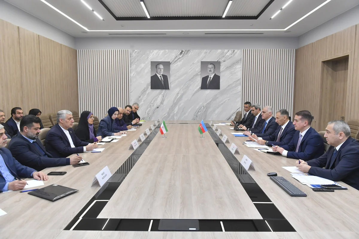 Azərbaycan İran ilə nəqliyyat sahəsində yol xəritəsinin hazırlanmasını razılaşdırıb