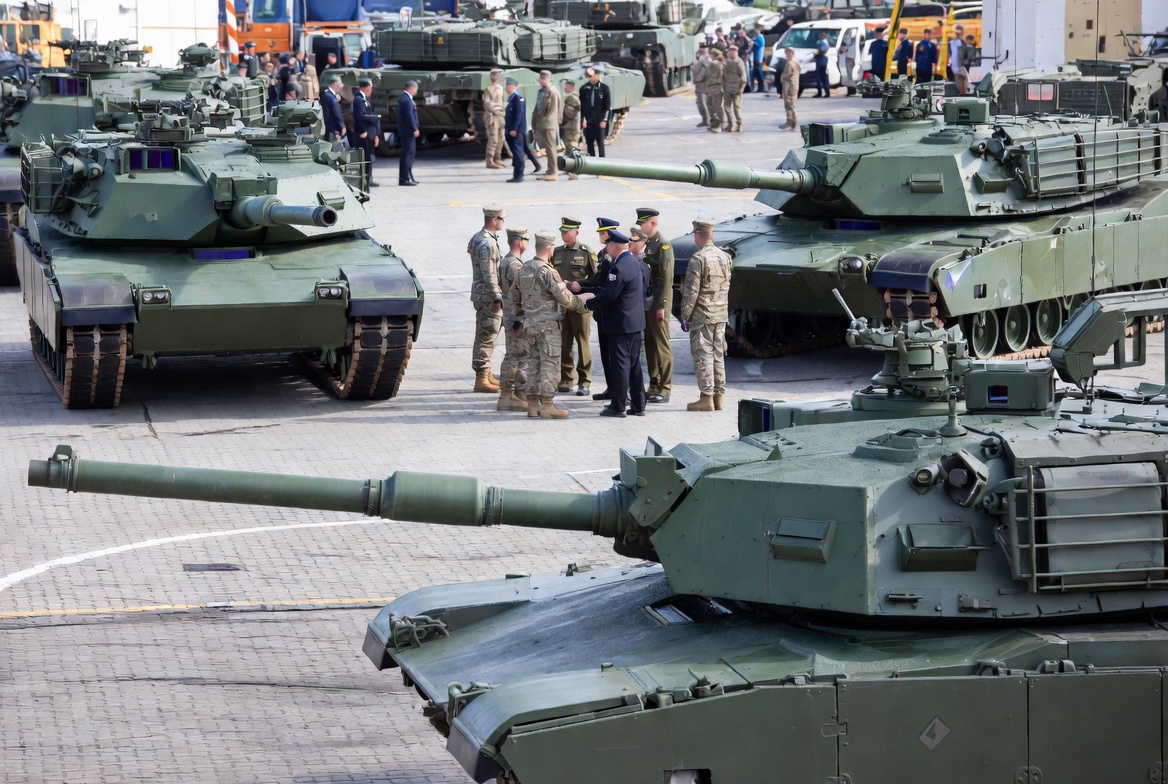Polşa dörd ildə Ukraynaya 300-dən çox tank göndərib