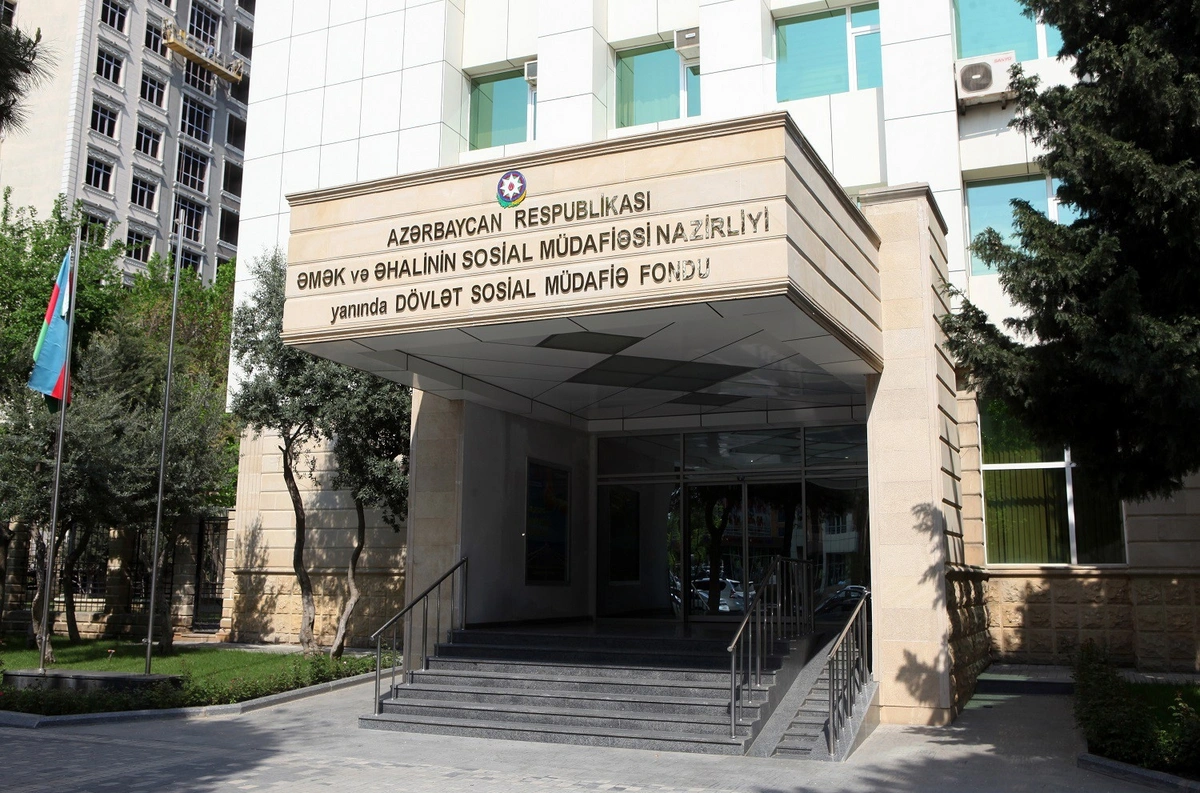DSMF: Sosial şəbəkələrdəki "1 000 manatlıq ödəniş" xəbəri yalandır