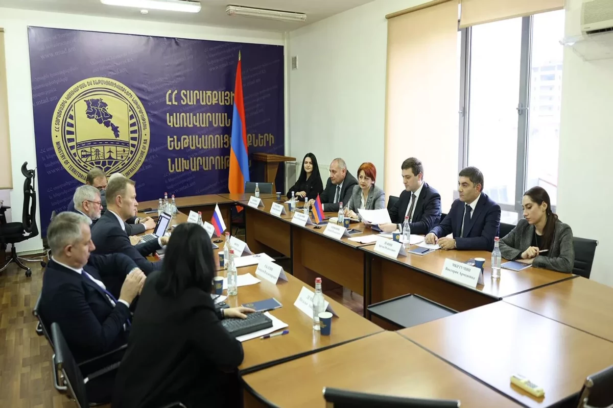 Ermənistan və Rusiya Azərbaycana gedən dəmir yolunun bərpasını müzakirə ediblər