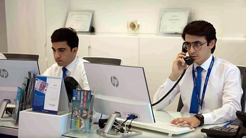 Bank sektonunda son 5 ildə neçə nəfər işçi işləyib? - CƏDVƏL