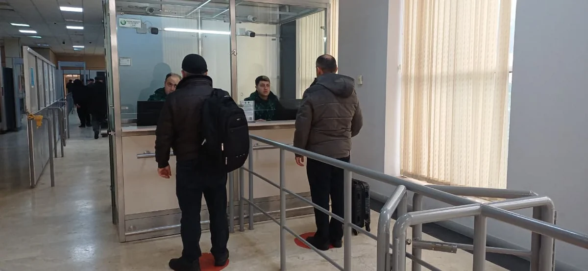 Çin vətəndaşları İrandan Azərbaycana təxliyə olunub