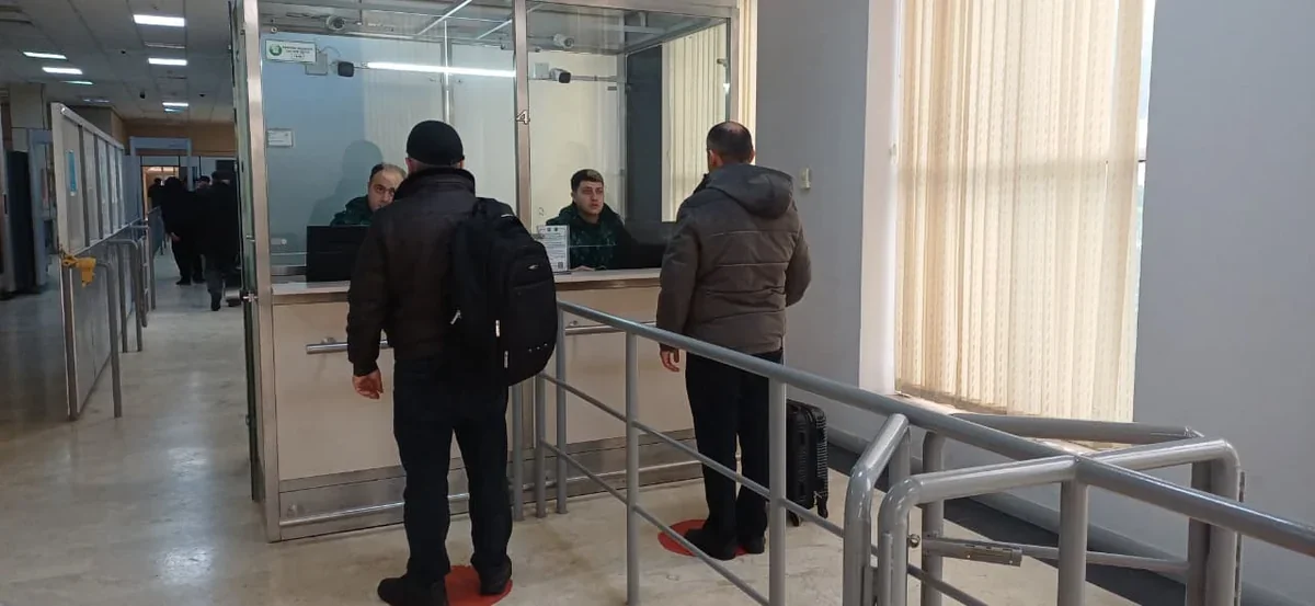 Azərbaycan vasitəsilə İrandan 553 nəfər təxliyə olunub
