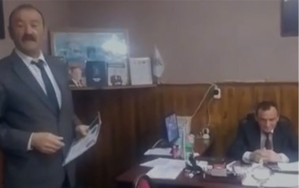 Məmura saxta mükafat verən “jurnalist” həbs edildi