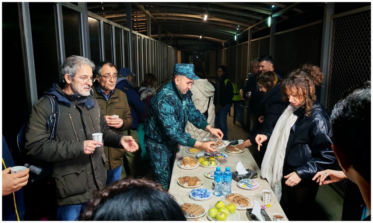 İrandan Azərbaycan sərhədi ilə indiyədək 1317 nəfər təxliyə edilib - FOTO
