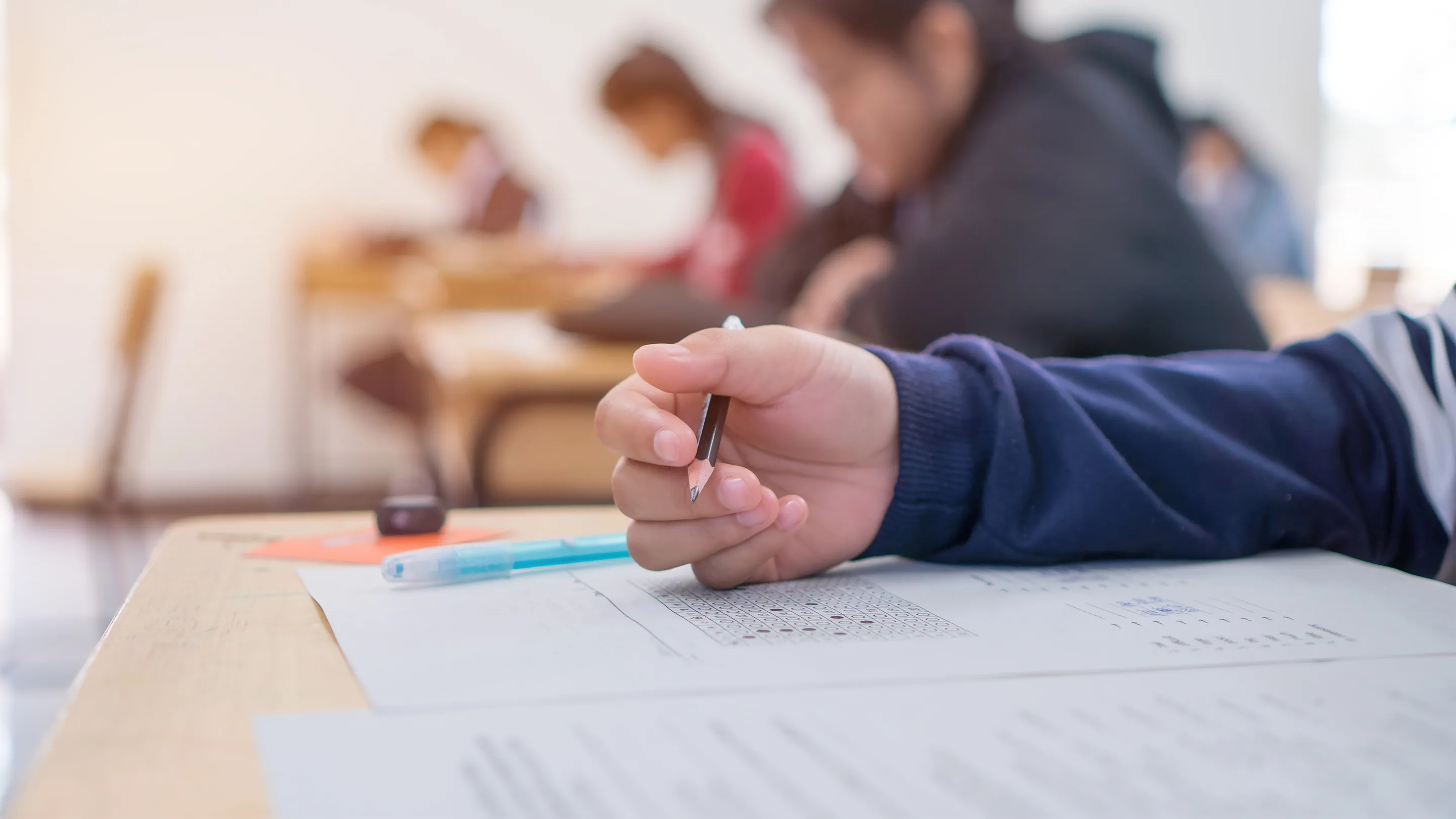 Universitet və kolleclərə sənəd qəbulunun vaxtı uzadılıb