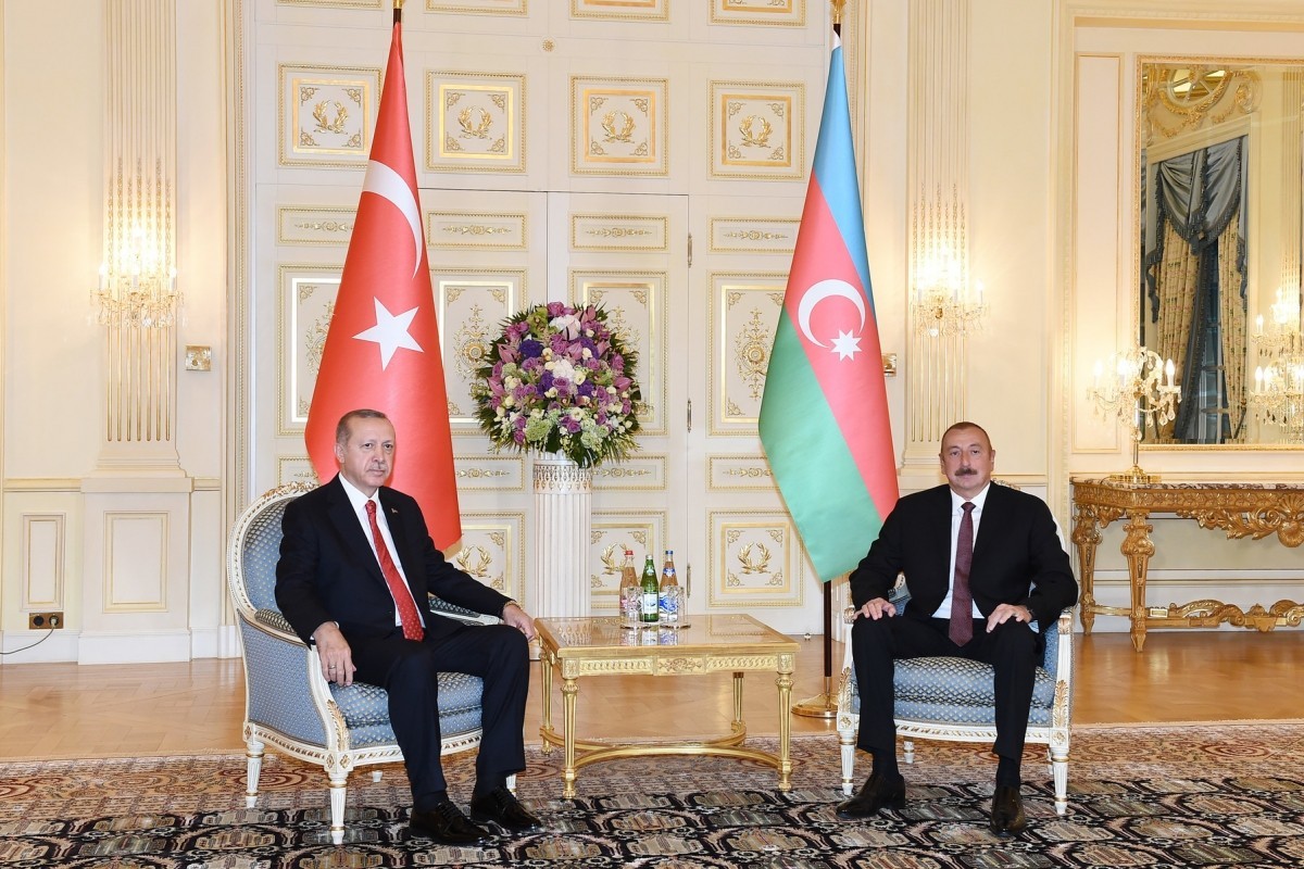 Ərdoğan Prezident İlham Əliyevə zəng edib, İranın dron hücumunu qınayıb