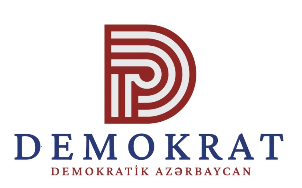 Demokrat.az 8 yaşını qeyd edir