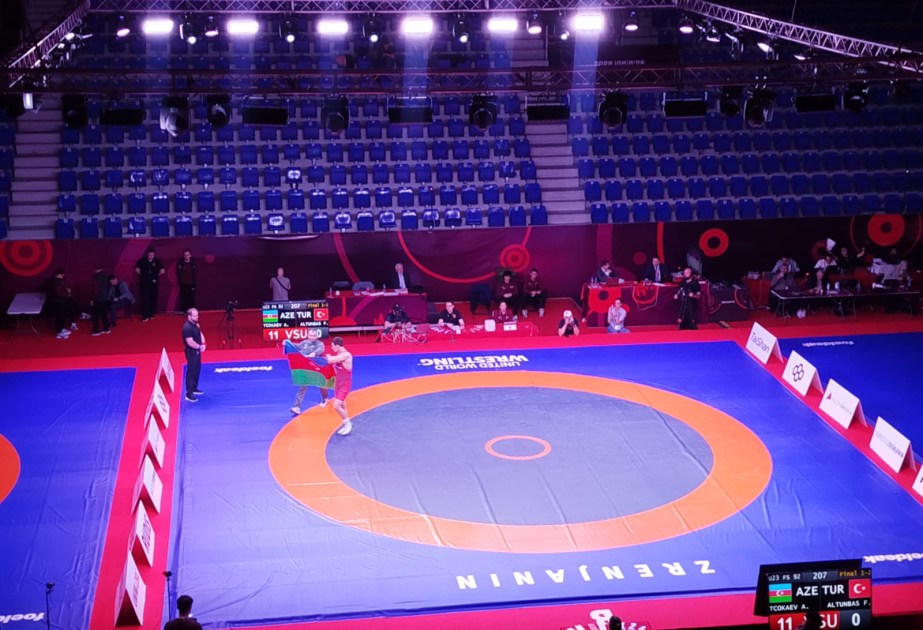 Azərbaycan sərbəst güləşçisi Avropa çempionatında qızıl medal qazanıb