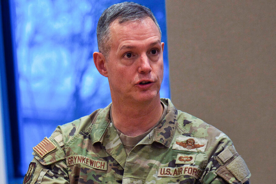 NATO generalı: Aİ 2035-ci ilə qədər tam silahlana biləcək