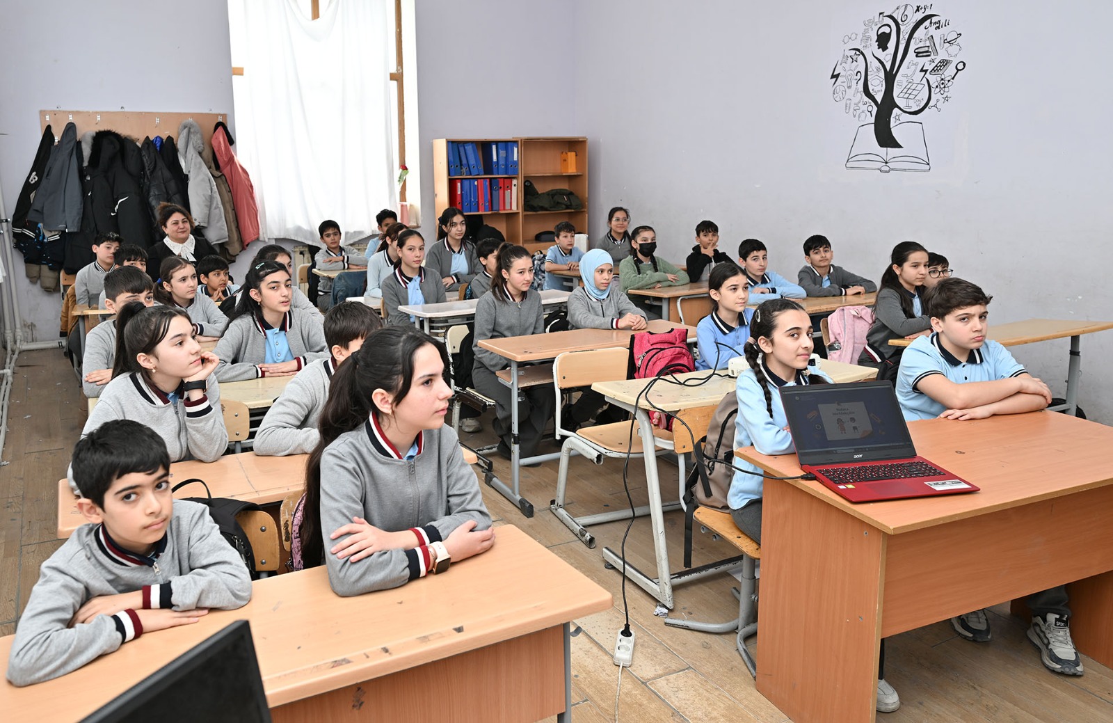 Məktəbyaşlı uşaqlar üçün istehlakçı hüquqları barədə açıq dərslər keçirilib - FOTO