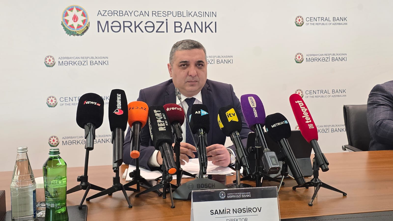 Azərbaycana və xaricə pul köçürmələrinin həcmi açıqlanıb