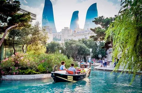Azərbaycanın turizm xidmətləri balansında ötən il 438 milyon dollarlıq profisit yaranıb