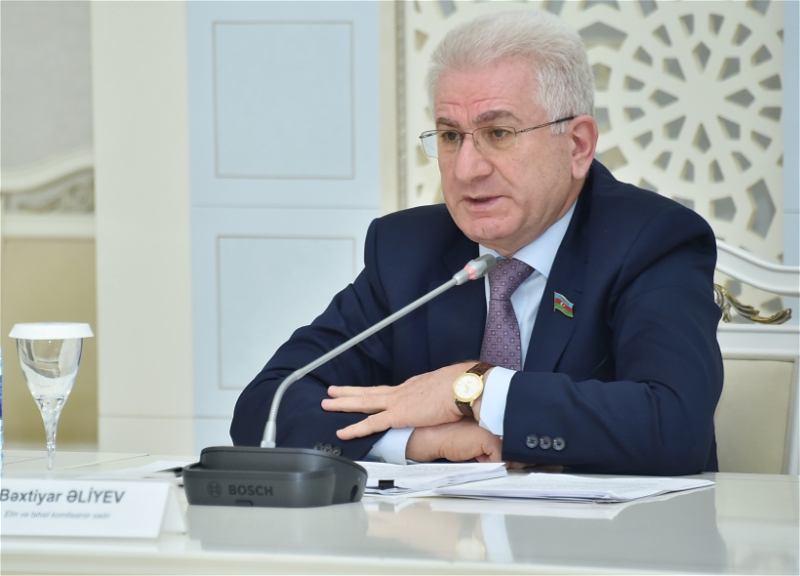 İstedadlı şagirdlərin ali məktəbə qədər təhsilinin davam etdirilməsi təklif edilir 