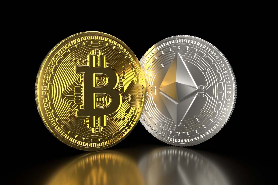 Bitkoin və "Ethereum"un qiyməti 5% azalıb