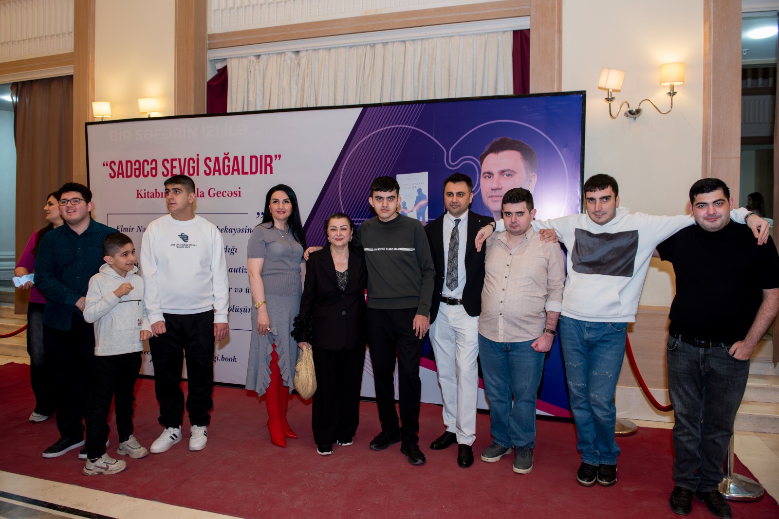 Bakıda “Sadəcə sevgi sağaldır” kitabının təqdimatı keçirilib - FOTO