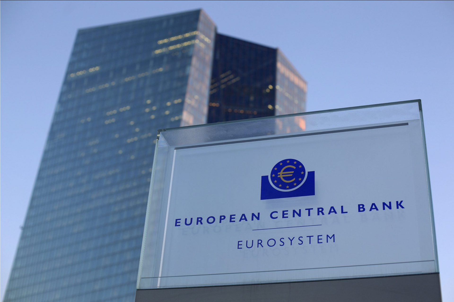 Avropa Mərkəzi Bankı faiz dərəcələrini dəyişmədi