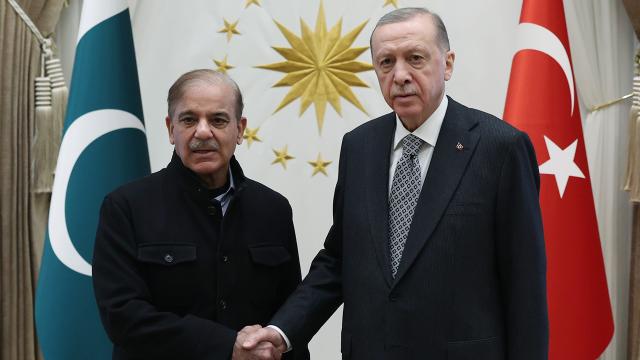 Ərdoğanla Şahbaz Şərif regiondakı vəziyyəti müzakirə ediblər