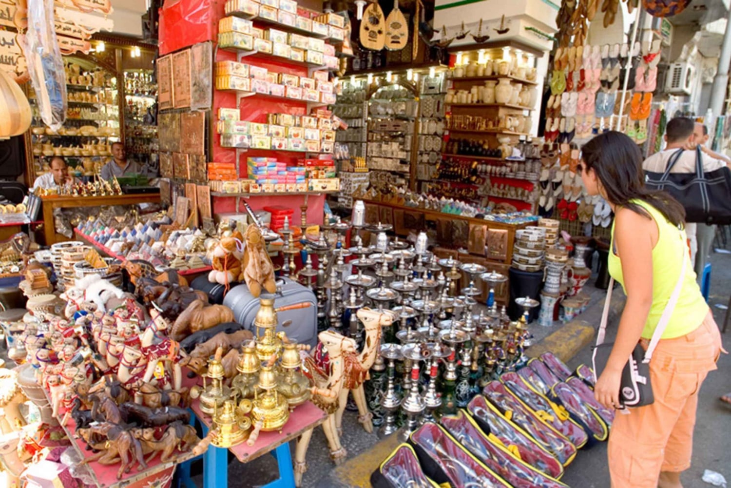 Misirdə mağazalar və restoranlar daha tez bağlanacaq