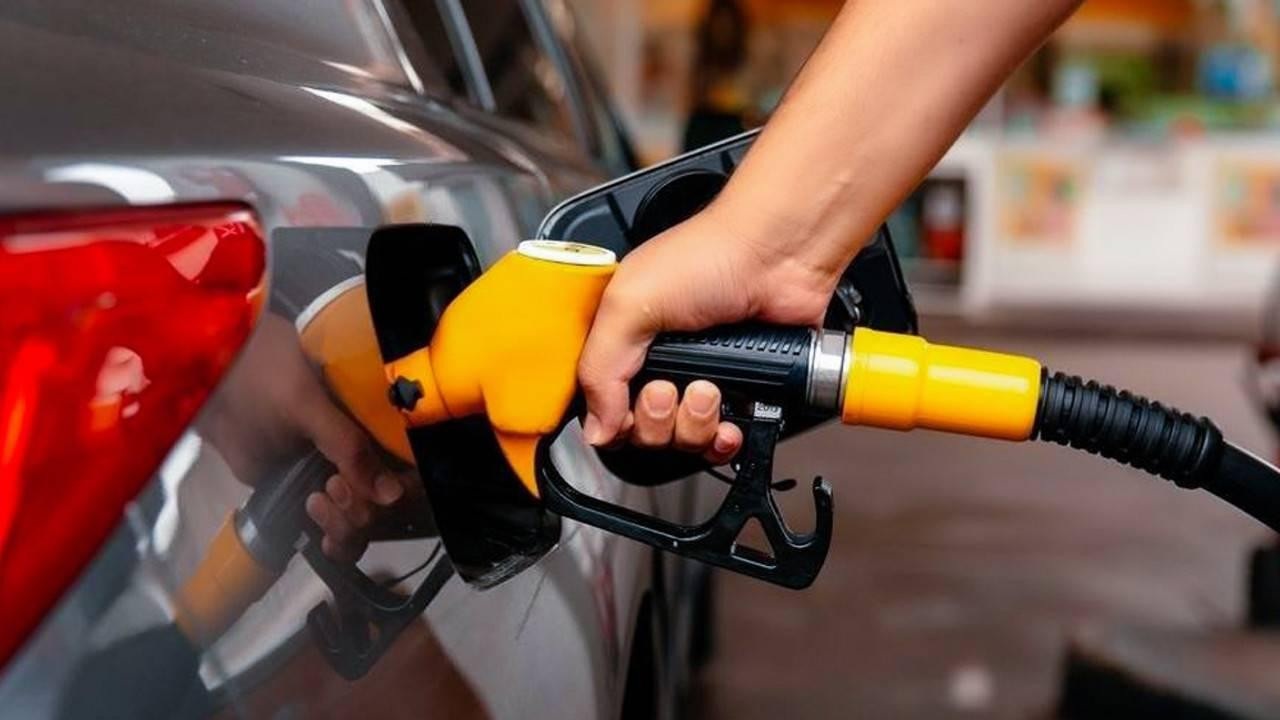 Bu ölkədə yanacaq qiymətləri donduruldu