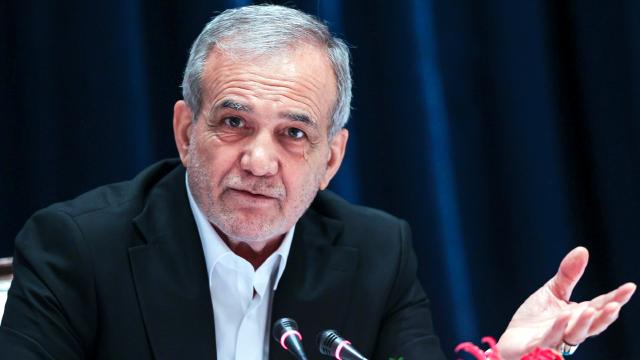 Pezeşkian: Müharibəyə müdaxilə təhlükəli nəticələrə səbəb olacaq