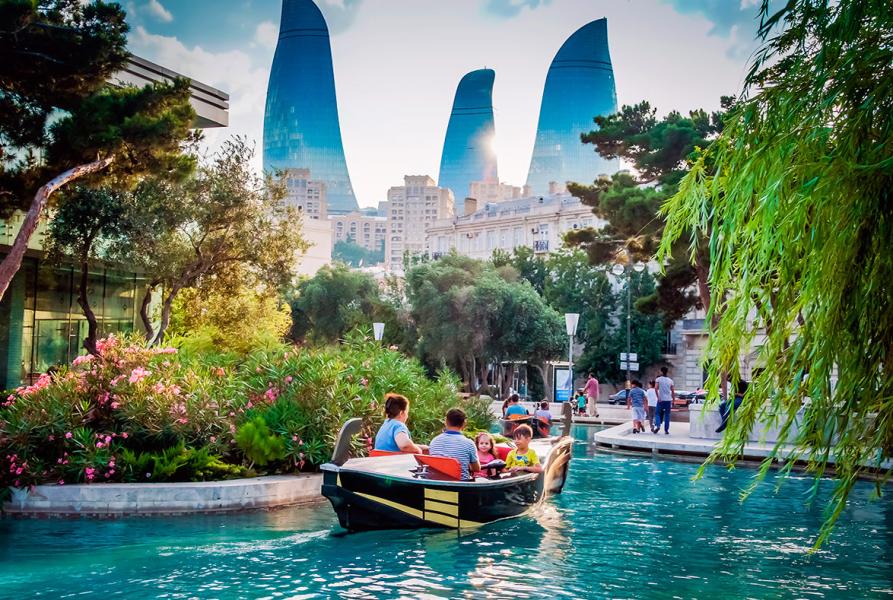 Azərbaycana turist axını azalıb