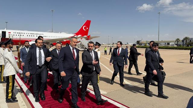 Hakan Fidan Suriyada üçtərəfli danışıqlar aparır