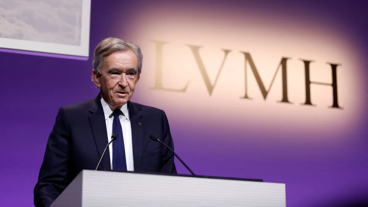"LVMH" böhran içindədir: Bernard Arnonun sərvəti 55 milyard dollar azalıb