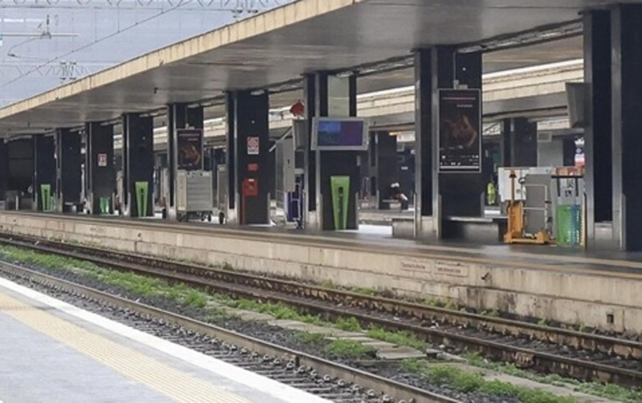 İranda dəmir yolu körpüsünə hücum edilib