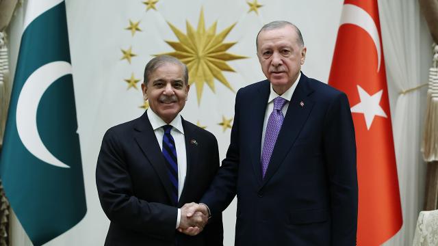 Ərdoğan və Şahbaz Şərif regional vəziyyəti müzakirə ediblər
